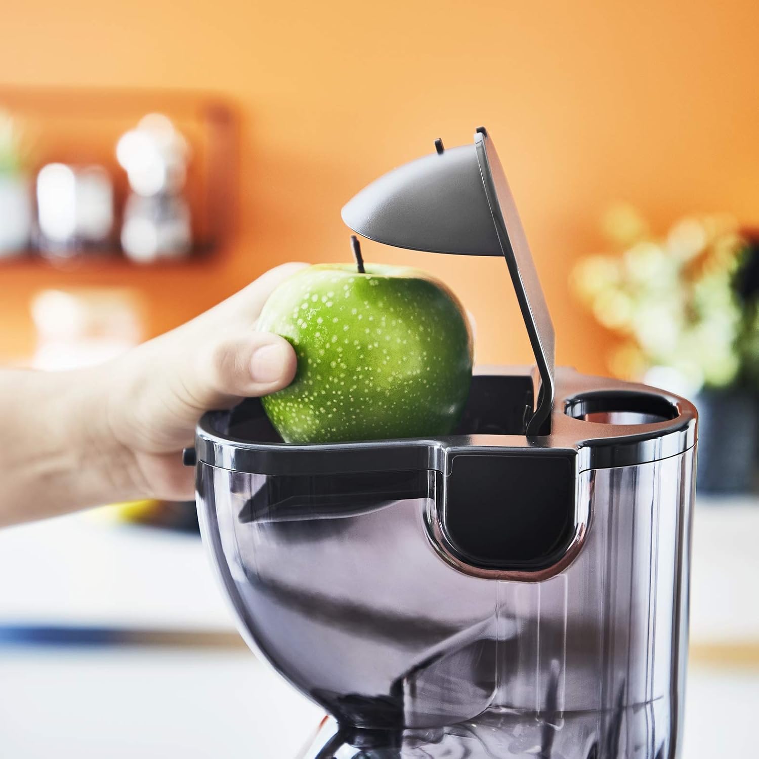 MOULINEX ULTRA JUICE EXTRACTEUR de jus à froid 2 filtres Gourde 600 mL Goulotte Extra-large 85 mm Programme automatique Easy Clean Extracteur de fruits et légumes entiers Silencieux 200W ZU600110 - Image 6